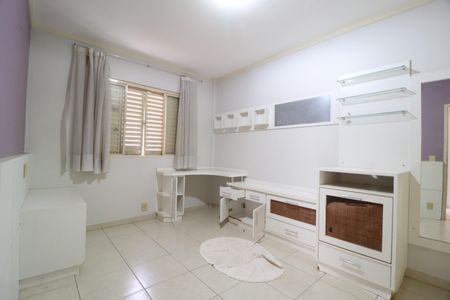 Apartamento para alugar com 122m², 4 quartos e 2 vagasQuarto 3