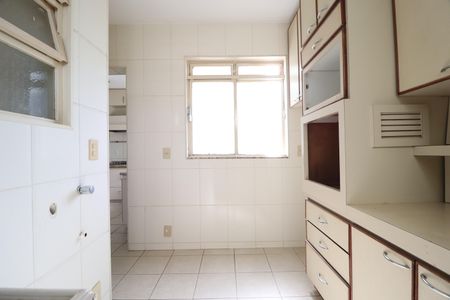 Apartamento para alugar com 122m², 4 quartos e 2 vagasÁrea de Serviço