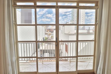 Apartamento para alugar com 122m², 4 quartos e 2 vagasSala