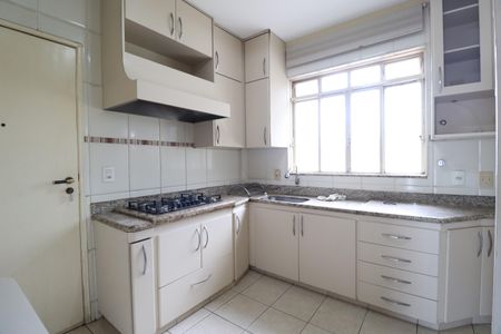 Apartamento para alugar com 122m², 4 quartos e 2 vagasCozinha
