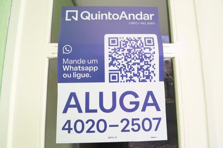 Plaquinha de apartamento para alugar com 4 quartos, 122m² em Saraiva, Uberlândia