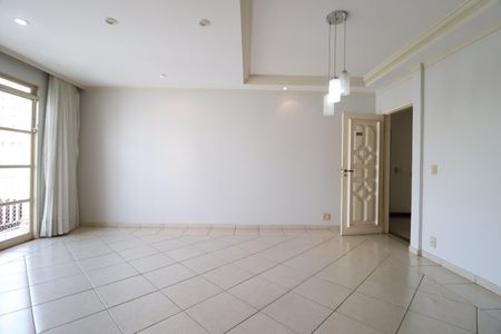 Apartamento para alugar com 122m², 4 quartos e 2 vagasSala