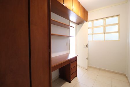 Apartamento para alugar com 122m², 4 quartos e 2 vagasQuarto 2