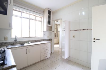 Cozinha de apartamento para alugar com 4 quartos, 122m² em Saraiva, Uberlândia