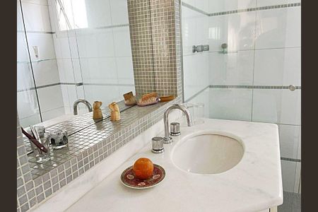 Apartamento à venda com 194m², 3 quartos e 2 vagas