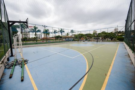 Apartamento para alugar com 82m², 3 quartos e 2 vagas Apartamento para alugar com 82m², 3 quartos e 2 vagasÁrea comum - Quadra poliesportiva