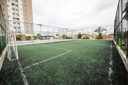 Apartamento para alugar com 82m², 3 quartos e 2 vagas Apartamento para alugar com 82m², 3 quartos e 2 vagasÁrea comum - Campo de futebol