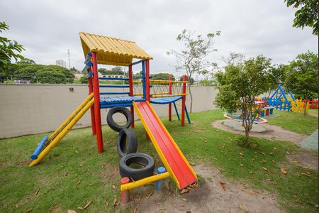 Apartamento para alugar com 82m², 3 quartos e 2 vagas Apartamento para alugar com 82m², 3 quartos e 2 vagasÁrea comum - Playground