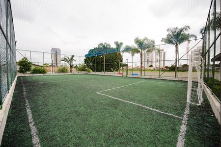 Apartamento para alugar com 82m², 3 quartos e 2 vagas Apartamento para alugar com 82m², 3 quartos e 2 vagasÁrea comum - Campo de futebol