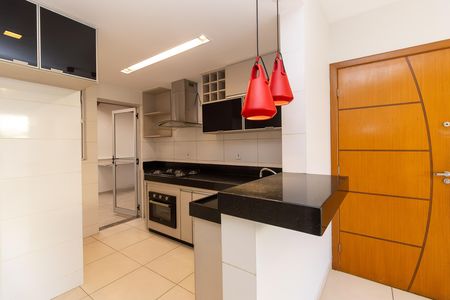Apartamento para alugar com 77m², 2 quartos e 1 vaga Apartamento para alugar com 77m², 2 quartos e 1 vagaCozinha