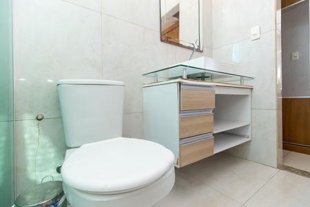 Apartamento para alugar com 77m², 2 quartos e 1 vaga Apartamento para alugar com 77m², 2 quartos e 1 vagaBanheiro da Suíte