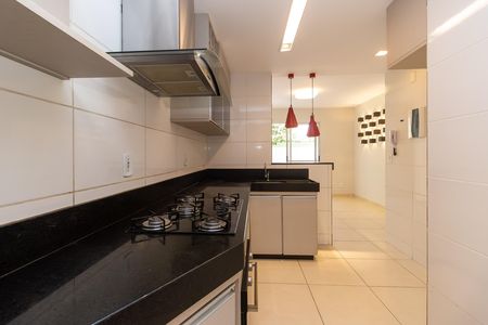 Apartamento para alugar com 77m², 2 quartos e 1 vaga Apartamento para alugar com 77m², 2 quartos e 1 vagaCozinha