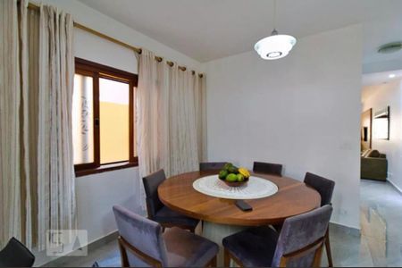 Foto 16 de casa à venda com 3 quartos, 315m² em Jardim Londrina, São Paulo
