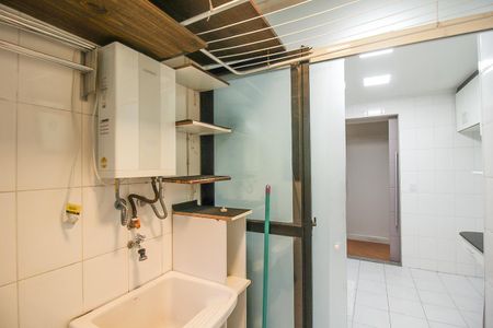 Apartamento à venda com 67m², 2 quartos e 1 vagaÁrea de Serviço