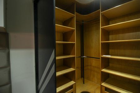 Apartamento à venda com 67m², 2 quartos e 1 vagaCloset da suíte