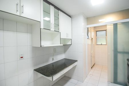 Apartamento à venda com 67m², 2 quartos e 1 vagaCozinha