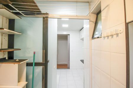 Apartamento à venda com 67m², 2 quartos e 1 vagaÁrea de Serviço
