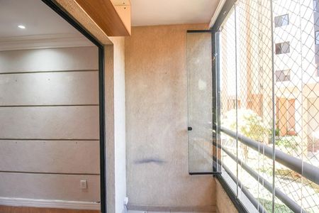Apartamento à venda com 67m², 2 quartos e 1 vagaSacada