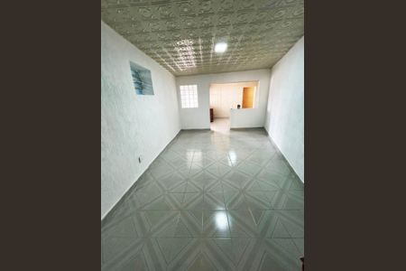 Foto 01 de casa à venda com 3 quartos, 220m² em Jardim Ana Maria, São Paulo