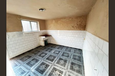 Casa à venda com 220m², 3 quartos e 2 vagas Casa à venda com 220m², 3 quartos e 2 vagasFoto 01
