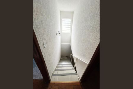 Casa à venda com 220m², 3 quartos e 2 vagas Casa à venda com 220m², 3 quartos e 2 vagasFoto 01