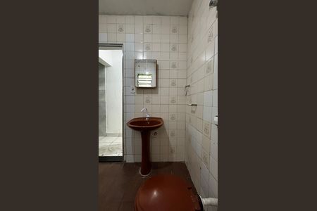 Casa para alugar com 40m², 1 quarto e sem vaga Casa para alugar com 40m², 1 quarto e sem vagaBanheiro