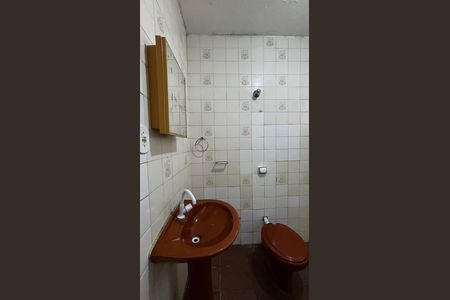 Banheiro de casa para alugar com 1 quarto, 40m² em Vila Metalúrgica, Santo André