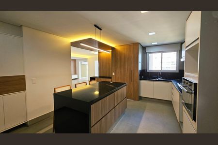 Apartamento à venda com 158m², 3 quartos e 3 vagas
