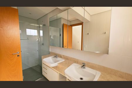 Apartamento à venda com 158m², 3 quartos e 3 vagas
