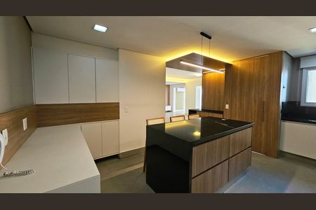 Apartamento à venda com 158m², 3 quartos e 3 vagas