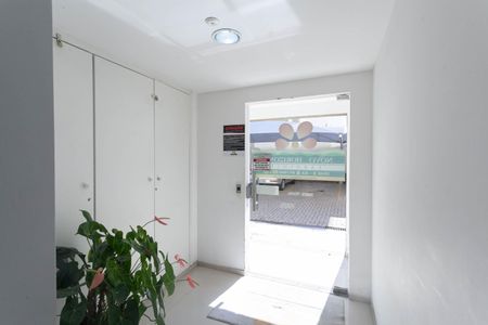 Apartamento à venda com 52m², 2 quartos e 1 vaga Apartamento à venda com 52m², 2 quartos e 1 vagaHall social