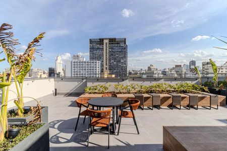 Studio para alugar com 30m², 1 quarto e sem vaga Studio para alugar com 30m², 1 quarto e sem vagaTerraço