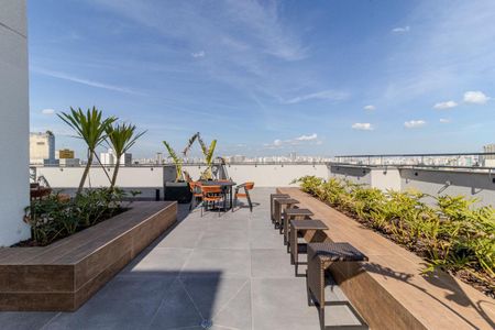 Studio para alugar com 30m², 1 quarto e sem vaga Studio para alugar com 30m², 1 quarto e sem vagaTerraço