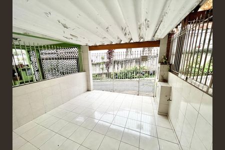 Garagem de casa à venda com 3 quartos, 106m² em Santana, São Paulo