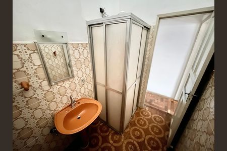 Casa à venda com 106m², 3 quartos e 1 vaga Casa à venda com 106m², 3 quartos e 1 vagaBanheiro