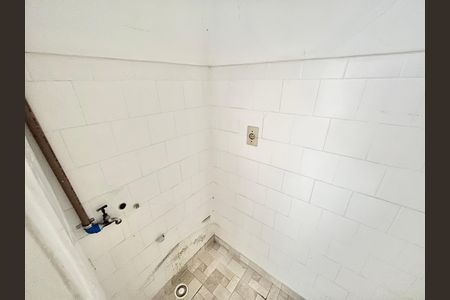 Casa à venda com 106m², 3 quartos e 1 vaga Casa à venda com 106m², 3 quartos e 1 vagaBanheiro de serviço