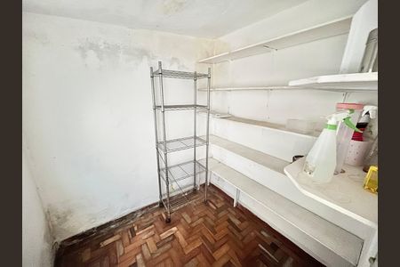 Casa à venda com 106m², 3 quartos e 1 vaga Casa à venda com 106m², 3 quartos e 1 vagaQuarto de Serviço