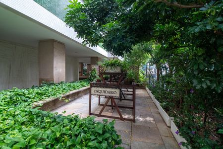 Apartamento para alugar com 156m², 4 quartos e 1 vaga Apartamento para alugar com 156m², 4 quartos e 1 vagaÁrea comum