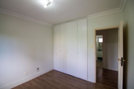 Apartamento para alugar com 156m², 4 quartos e 1 vaga Apartamento para alugar com 156m², 4 quartos e 1 vagaQuarto 2