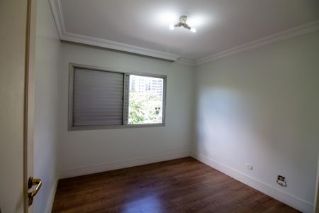 Apartamento para alugar com 156m², 4 quartos e 1 vaga Apartamento para alugar com 156m², 4 quartos e 1 vagaQuarto 2
