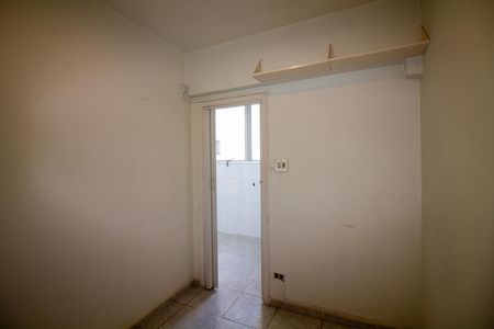 Apartamento para alugar com 156m², 4 quartos e 1 vaga Apartamento para alugar com 156m², 4 quartos e 1 vagaDispensa / Quarto de Serviço