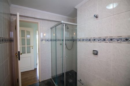 Apartamento para alugar com 156m², 4 quartos e 1 vaga Apartamento para alugar com 156m², 4 quartos e 1 vagaBanheiro