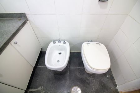 Apartamento para alugar com 156m², 4 quartos e 1 vaga Apartamento para alugar com 156m², 4 quartos e 1 vagaBanheiro da Suíte