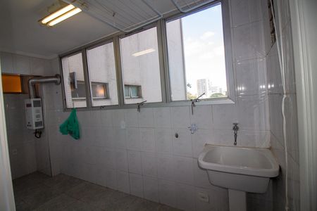Apartamento para alugar com 156m², 4 quartos e 1 vaga Apartamento para alugar com 156m², 4 quartos e 1 vagaÁrea de Serviço