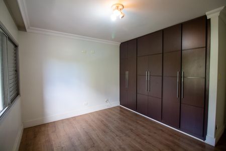 Apartamento para alugar com 156m², 4 quartos e 1 vaga Apartamento para alugar com 156m², 4 quartos e 1 vagaQuarto 3