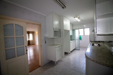 Apartamento para alugar com 156m², 4 quartos e 1 vaga Apartamento para alugar com 156m², 4 quartos e 1 vagaCozinha
