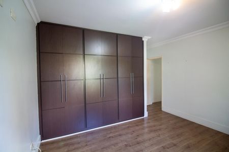 Apartamento para alugar com 156m², 4 quartos e 1 vaga Apartamento para alugar com 156m², 4 quartos e 1 vagaQuarto 3