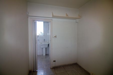 Apartamento para alugar com 156m², 4 quartos e 1 vaga Apartamento para alugar com 156m², 4 quartos e 1 vagaDispensa / Quarto de Serviço