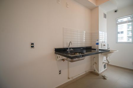 Apartamento para alugar com 50m², 2 quartos e 1 vaga Apartamento para alugar com 50m², 2 quartos e 1 vagaCozinha e Área de Serviço