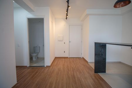 Sala de apartamento para alugar com 2 quartos, 50m² em Santo Cristo, Rio de Janeiro
